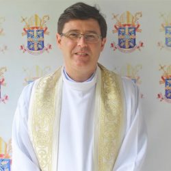Padre Vinicius  Caberlon é o novo vigário da Paróquia Santo Antônio de Bento