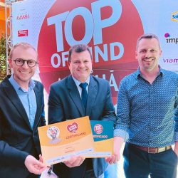 Cooperativa Garibaldi recebe prêmio Top of Mind na categoria Espumante