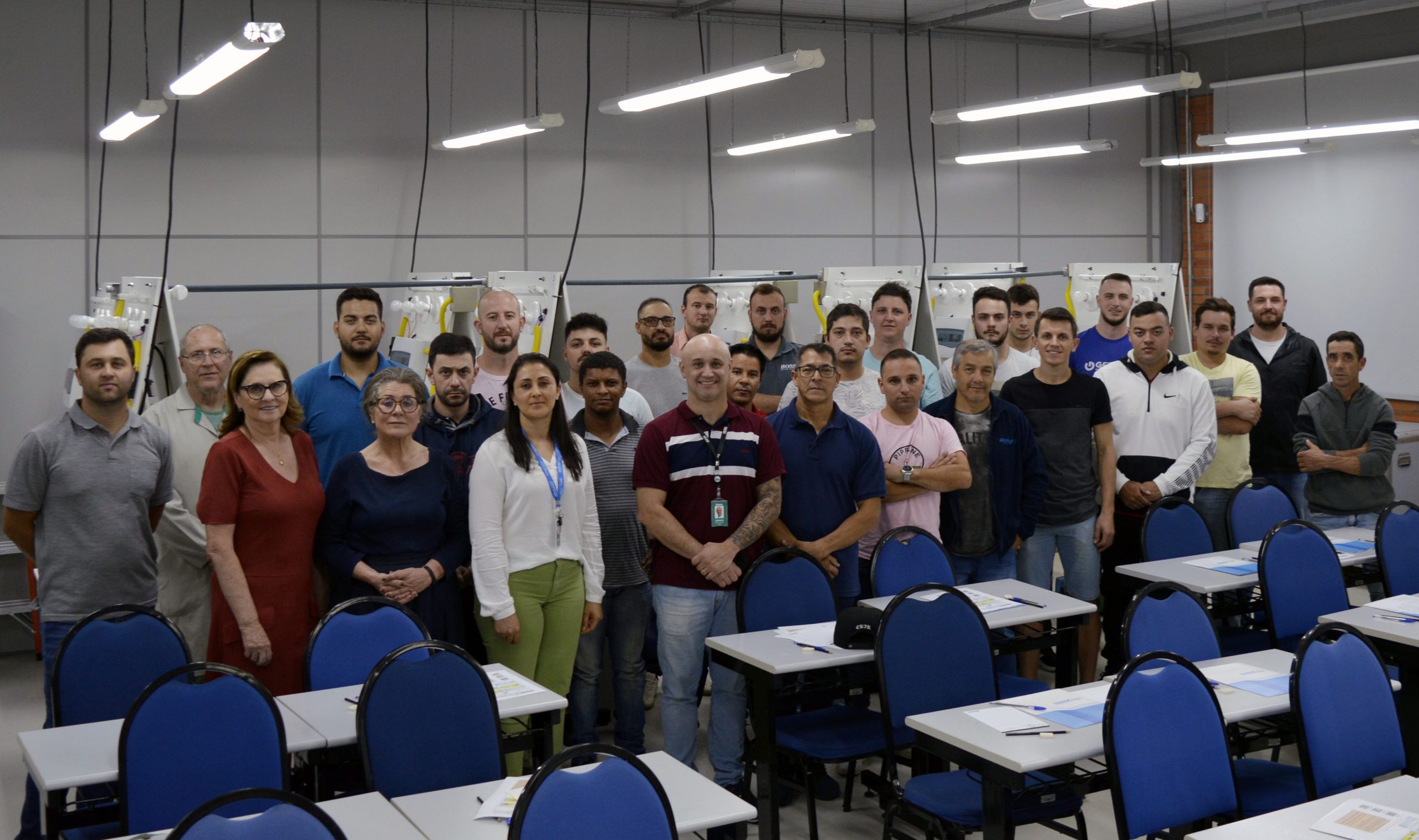Turma do Cursdo ‘Mantenedor de Sistemas Eletroeletrônicos de Máquinas e Equipamentos’