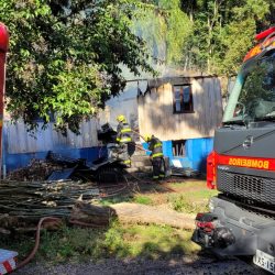 Incêndio destrói casa no distrito de Tuiuty