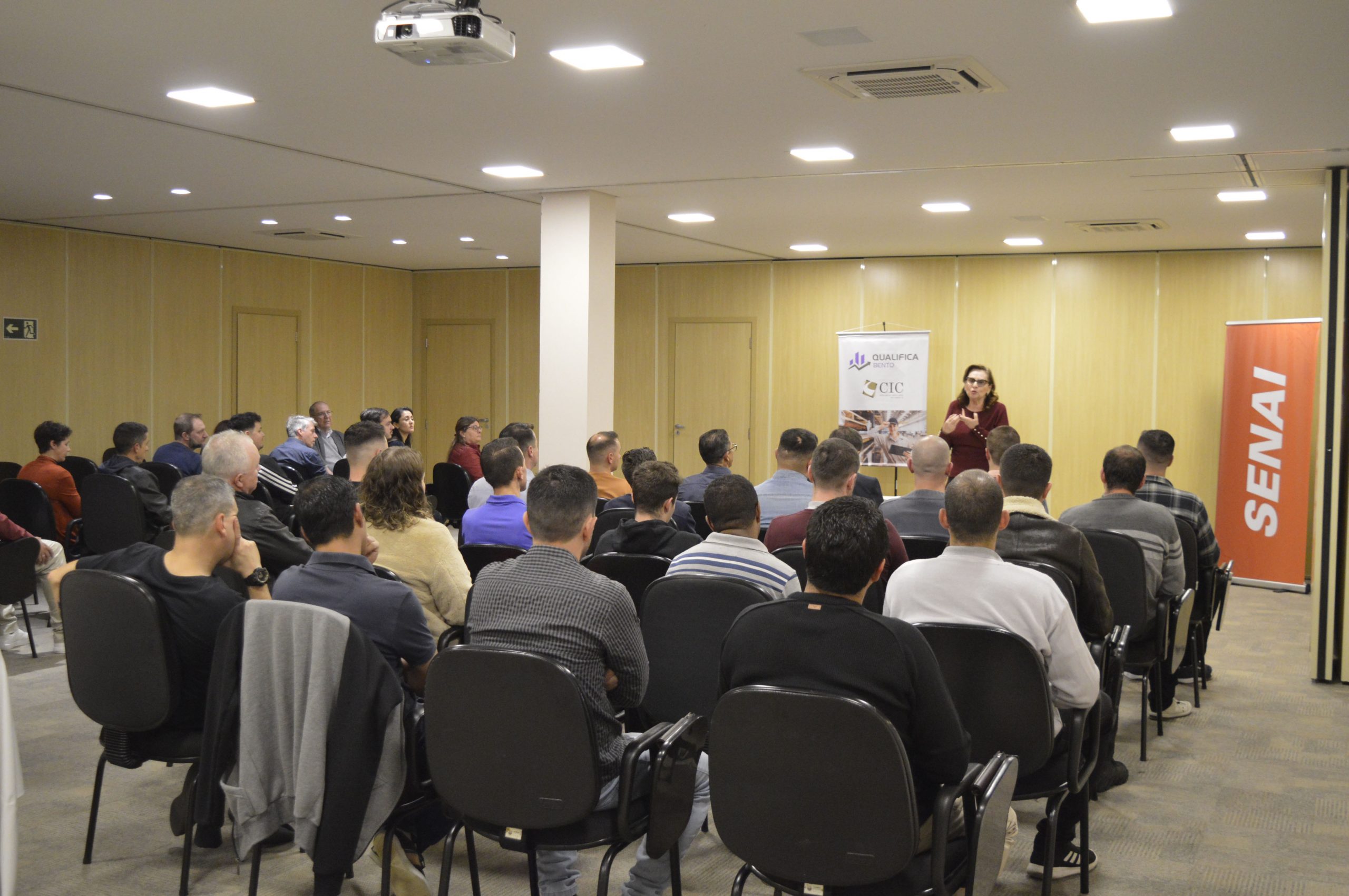 Turma do curso de ‘Mantenedor de Sistemas Eletroeletrônicos de Máquinas e Equipamentos’ recebeu certificados de conclusão - Crédito Alessandro Manzoni (1)