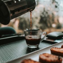 Mito ou verdade: café melhora a ressaca?