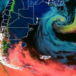 Ciclone extratropical na Argentina direciona onda de frio e geada ao RS