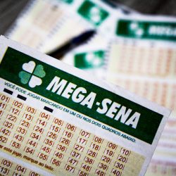 Mega-Sena acumula e novo prêmio deve chegar a R$ 76 milhões