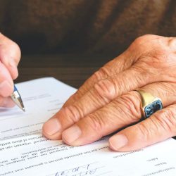 Separação de bens em casamento de pessoas acima de 70 anos não é obrigatória, decide STF
