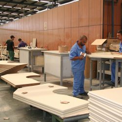 Bento registra o maior volume de empregos formais na indústria em10 anos