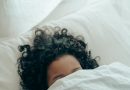 Dormir mais cedo nos deixa mais gratos e resilientes