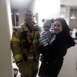 Bombeiros resgatam mãe e filho presos em elevador em Bento Gonçalves