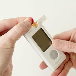 Novo medicamento “reverte diabetes” e aumenta em 7x as células produtoras de insulina