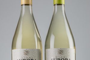 Linha Varietal, da  Vinícola Aurora, ganha reforço com os vinhos brancos Viognier e Malvasia Aromática