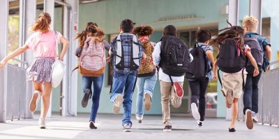 Escolas devem reajustar mensalidades em até 10% em 2025