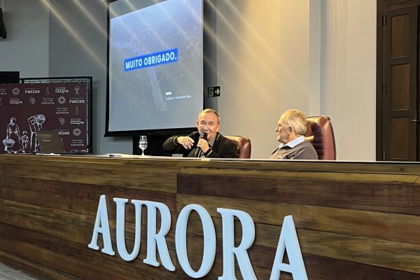 Cooperados da Vinícola Aurora concluem cursos para atuação em Conselhos de Administração e Fiscal