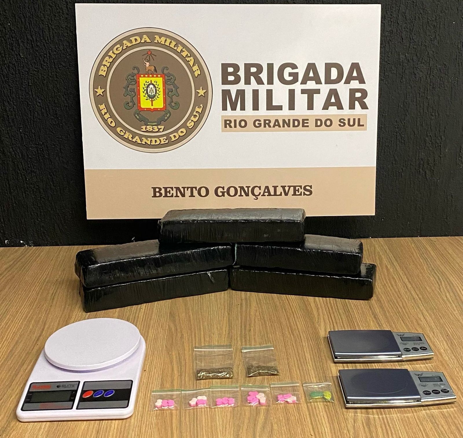 011d7735-5091-4d66-91c8-e41f8f6d2bba