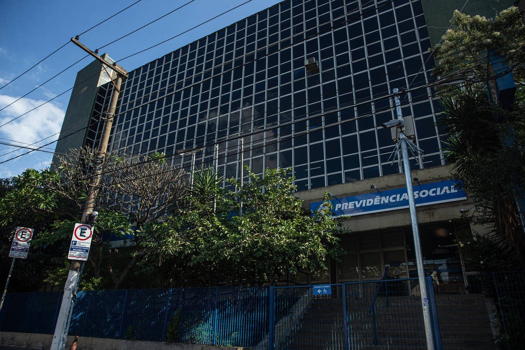 e1016878-f09c-452b-abf2-f13f198126b7