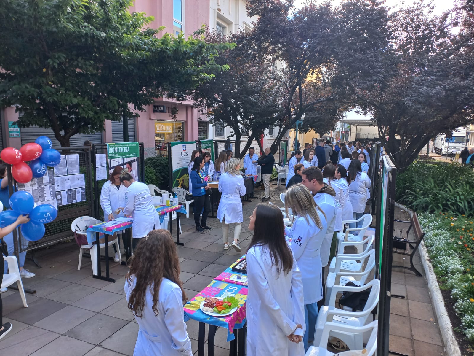 Universidade de Caxias do Sul em Bento Gonçalves promove eventos de orientação profissional e serviços gratuitos à comunidade