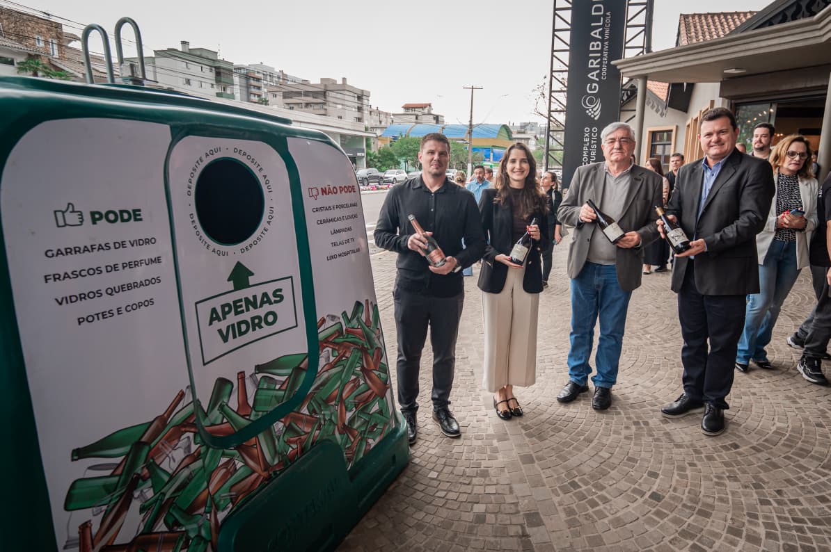 Garibaldi lança projeto de reciclagem do vidro com parceria da Cooperativa Vinícola e empresas da Serra.
