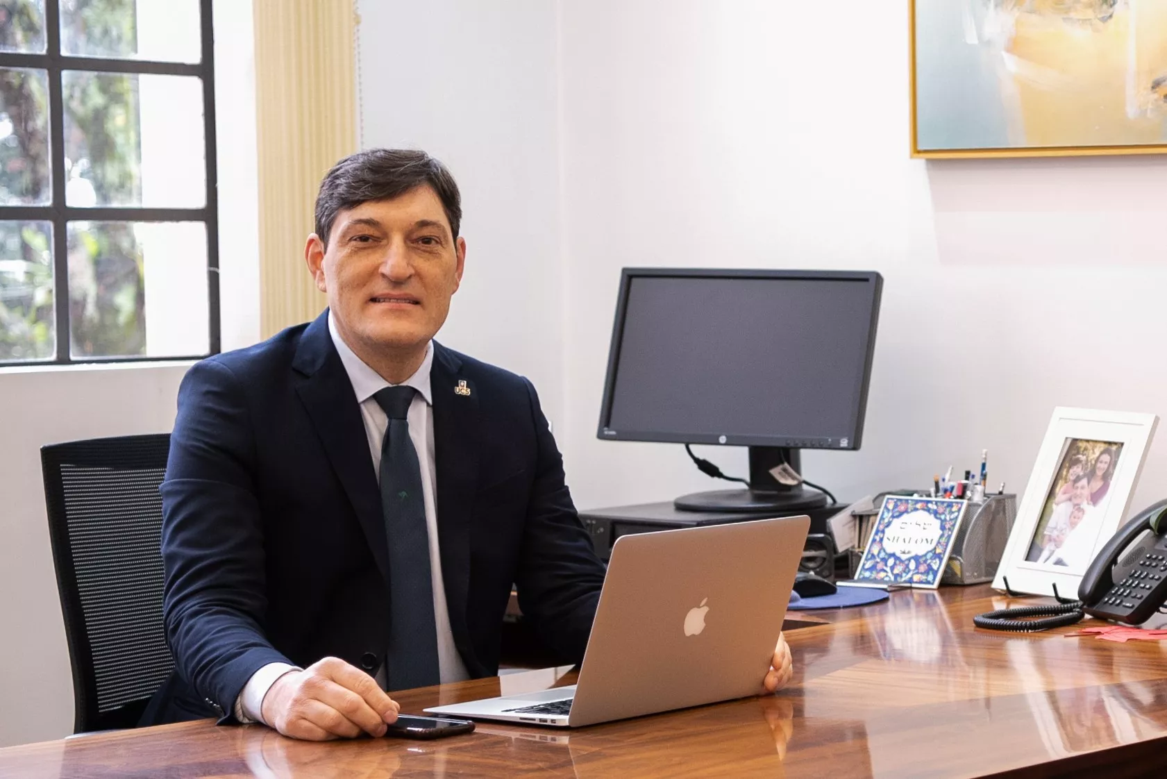 Reitor da UCS Gelson Leonardo Rech durante conferência sobre educação e sustentabilidade em Roma, Itália.