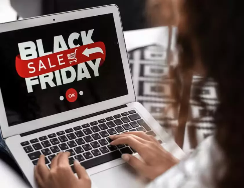 preços online na Black Friday com aumentos prévios identificados pelo estudo da BigDataCorp