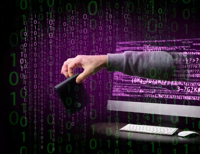 Os sites de lojas falsas possuem um visual muito parecido com o das lojas oficiais e contam com produtos que têm até 70% de desconto