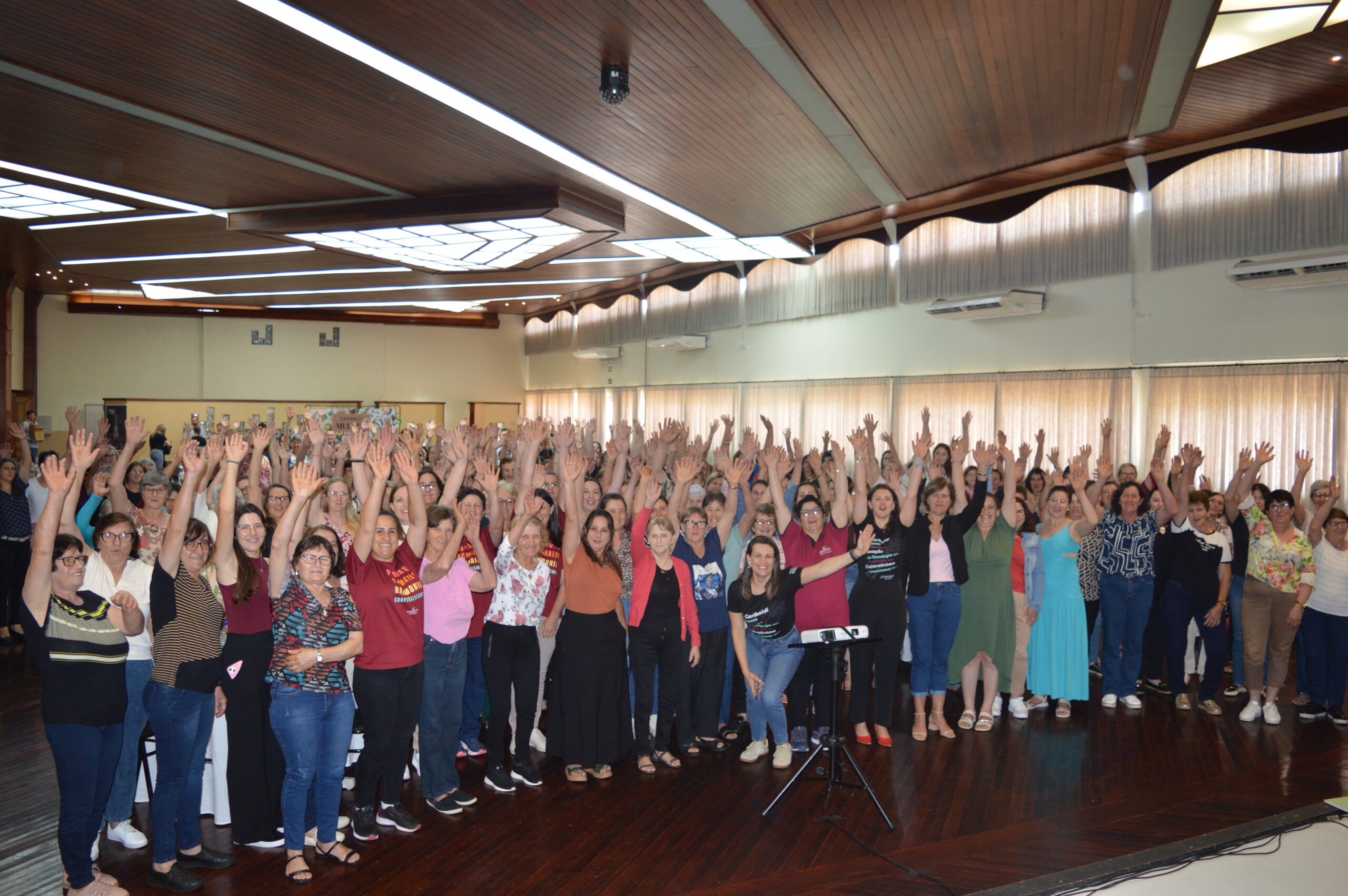 Participantes do Garibaldi Mulher durante imersão sobre gestão e valores cooperativos promovida pela Cooperativa Vinícola Garibaldi