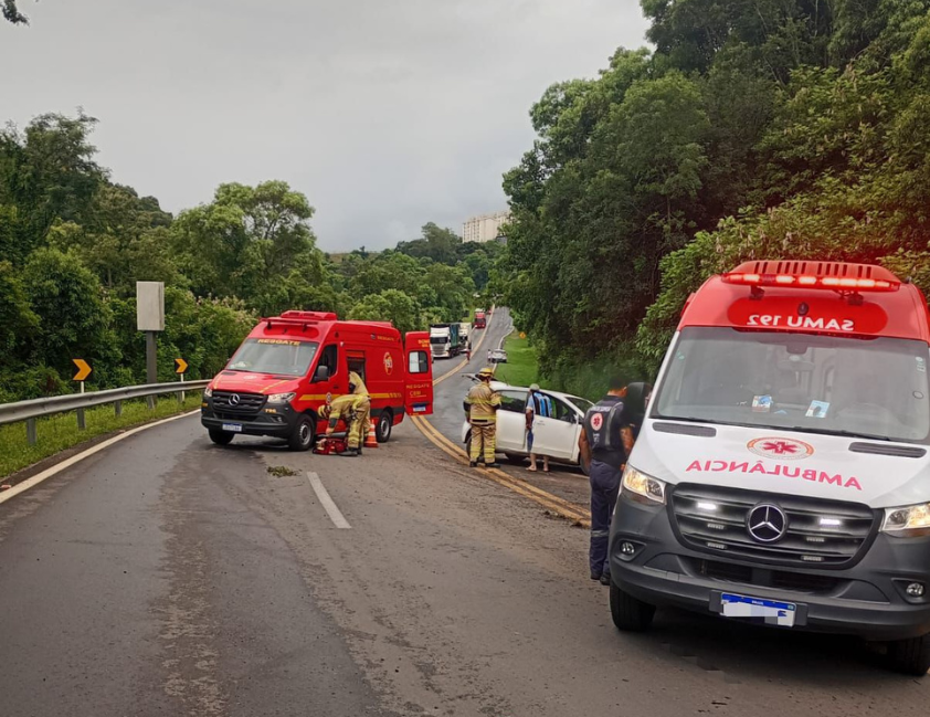 Acidente ocorreu no distrito de Tuiuty e mobilizou Corpo de Bombeiros Militar e Samu