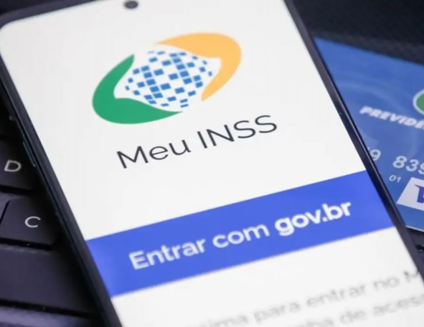 Nova lei impede cobranças automáticas em aposentadorias e pensões e garante ressarcimento em casos de fraude.