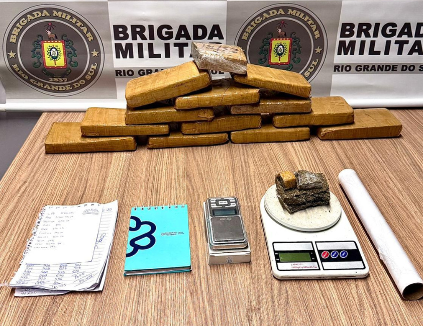 Brigada Militar realiza prisão por tráfico de drogas em Bento Gonçalves e apreende mais de seis quilos de maconha no bairro Santo Antão