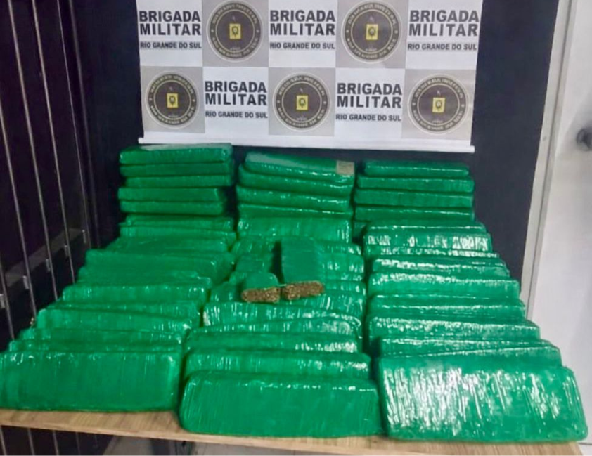 Homem de 25 anos é preso por tráfico de entorpecentes em Veranópolis após a Brigada Militar apreender mais de 50 kg de maconha