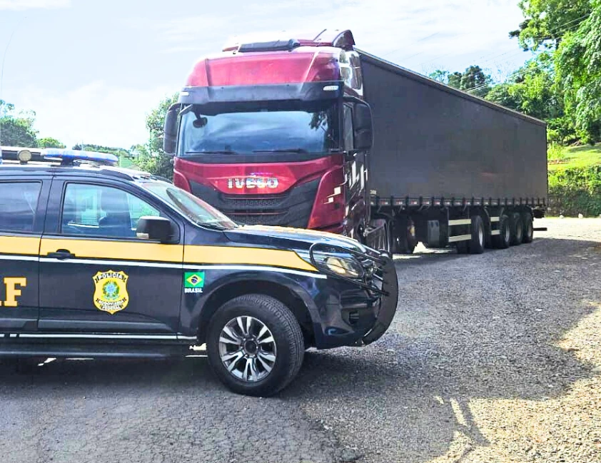 PRF restringe tráfego de veículos de carga no Carnaval no RS
