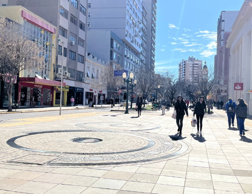 Após dois dias sem atendimento presencial, agências retomam expediente às 12h nesta quarta (18)