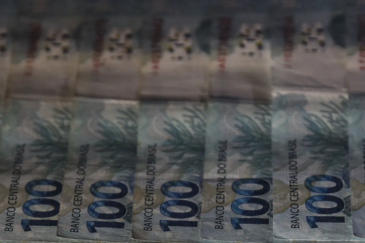 Poupança perde R$ 23,5 bi em janeiro, maior saída em um ano