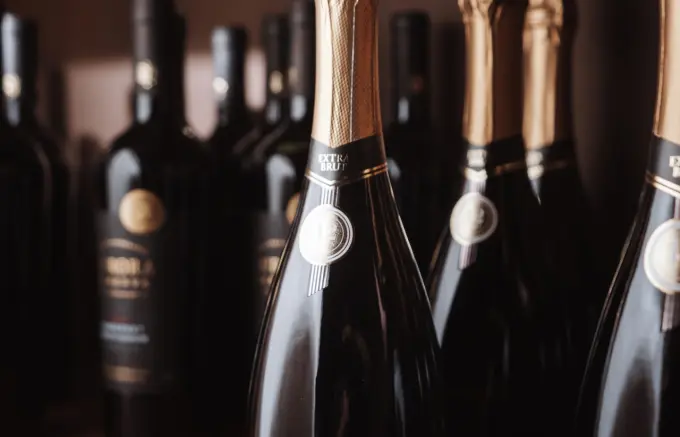 Única vinícola gaúcha no espaço do RS, Aurora leva tradição à Bienal de Arquitetura Brasileira