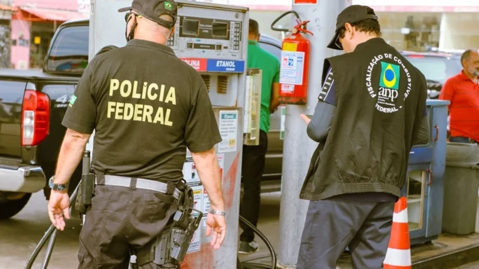 Polícia Federal fiscaliza postos de combustíveis em todo RS e mais 11 estados