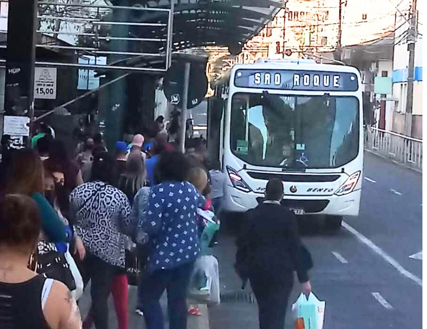 Empresas de transporte coletivo no RS suspendem alguns horários por escassez de diesel