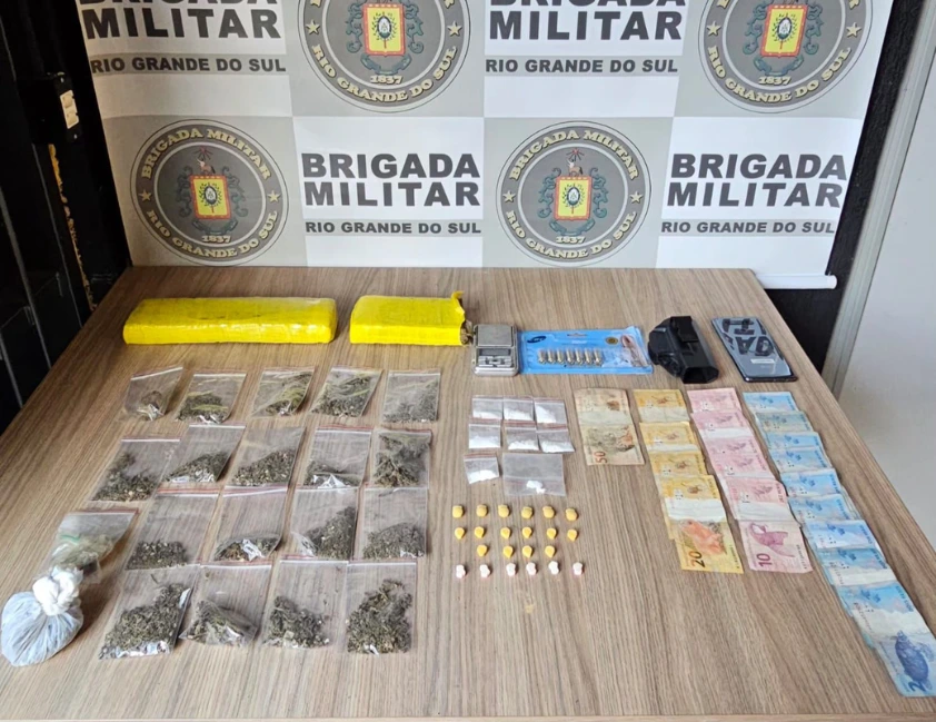 Drogas e munições são apreendidas em ação da BM em Bento