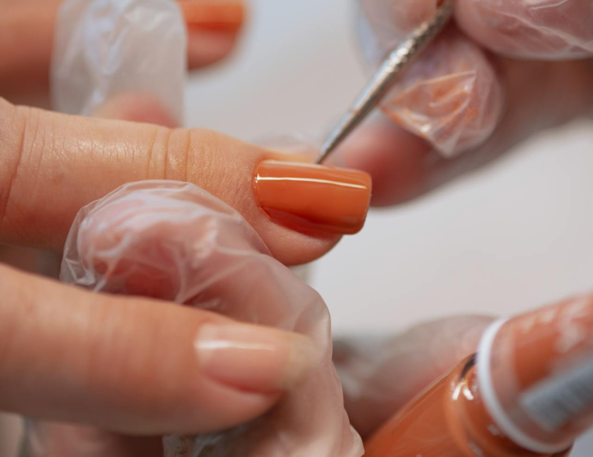 Anvisa determina recolhimento de esmaltes por substância proibida