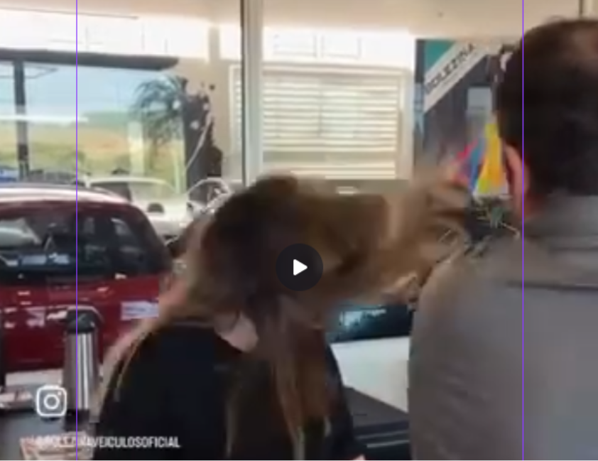 Vídeo com chefe simulando tapa em funcionária de revenda de carro é investigado