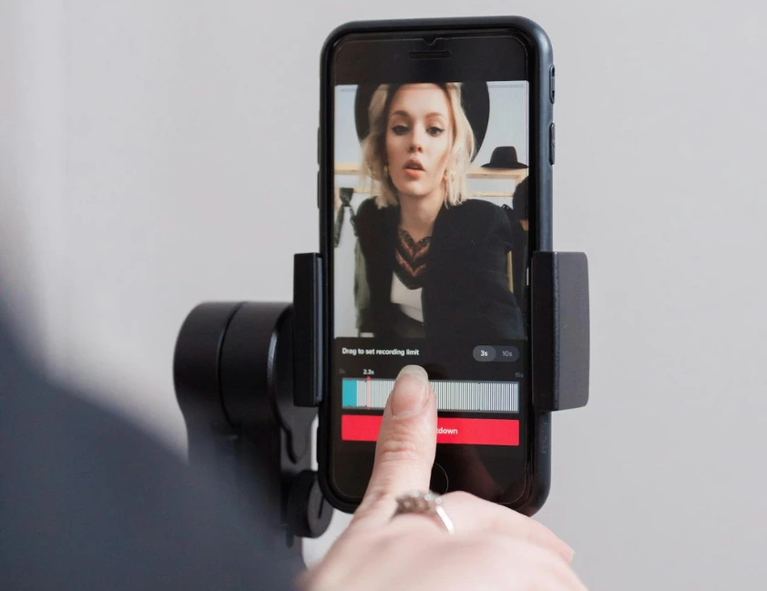 Lei eleitoral impõe barreiras a influenciadores nas campanhas