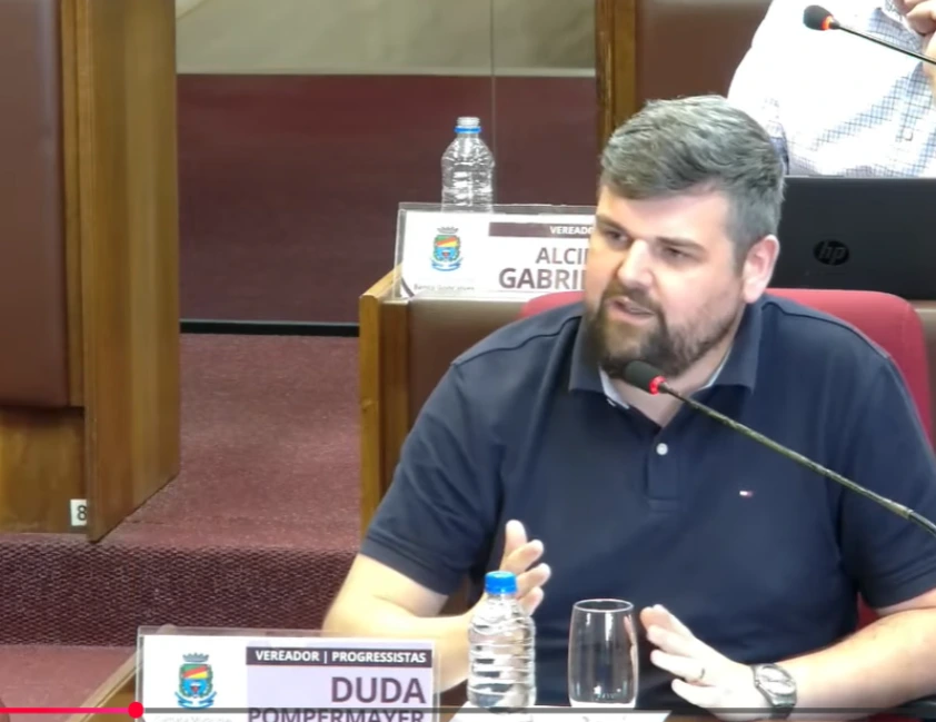 Líder de governo se compromete com vale-refeição dos servidores de R$ 34 em Bento