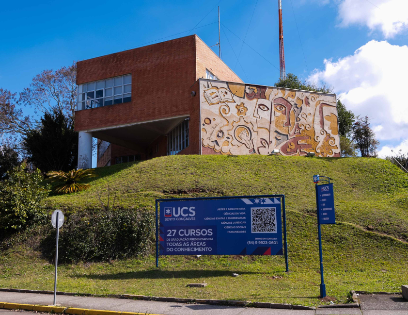 Campus Bento passa a oferecer programas inéditos em Filosofia, Ciências da Saúde e Engenharia Ambiental, além de doutorado em Administração.