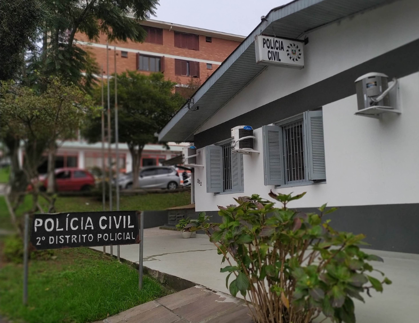Brigada Militar prende dupla após tiros no bairro Progresso em Bento