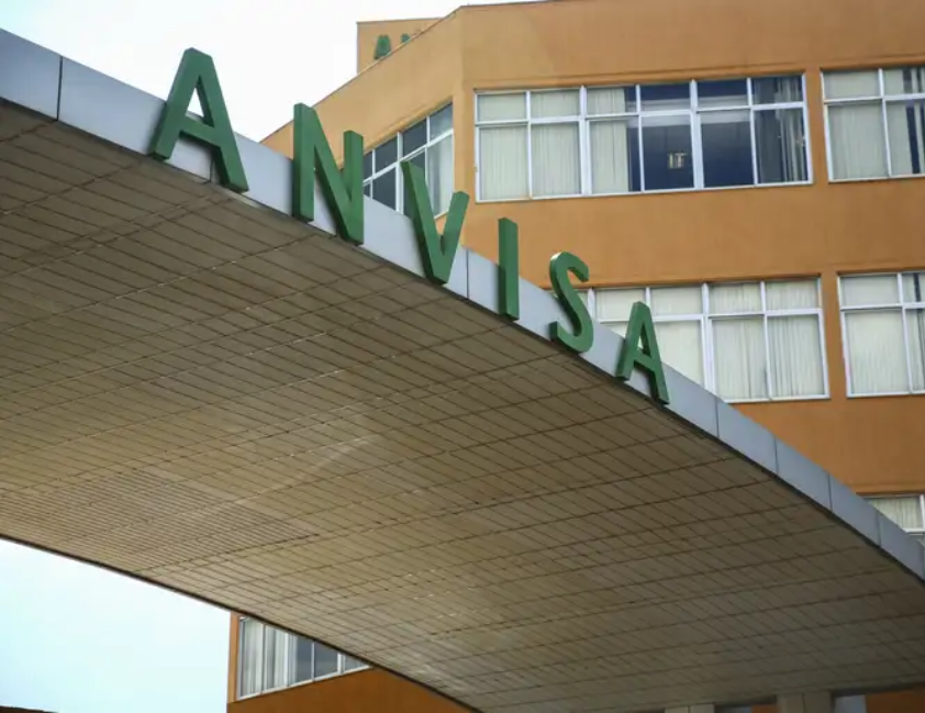 Anvisa recolhe antibióticos após detectar partículas em frascos