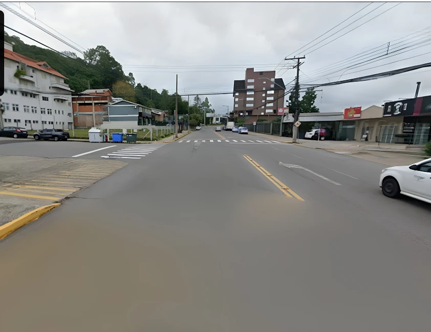 Mulher morre após atropelamento em via do bairro Fenavinho