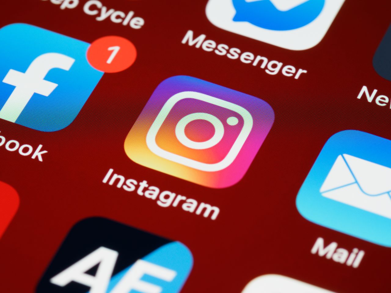 Apagão: WhatsApp, Instagram, Facebook e outros serviços saem do ar nesta sexta