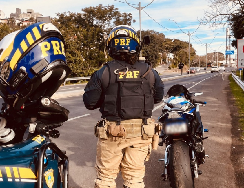 Motociclista reincidente é flagrado com moto irregular em Bento