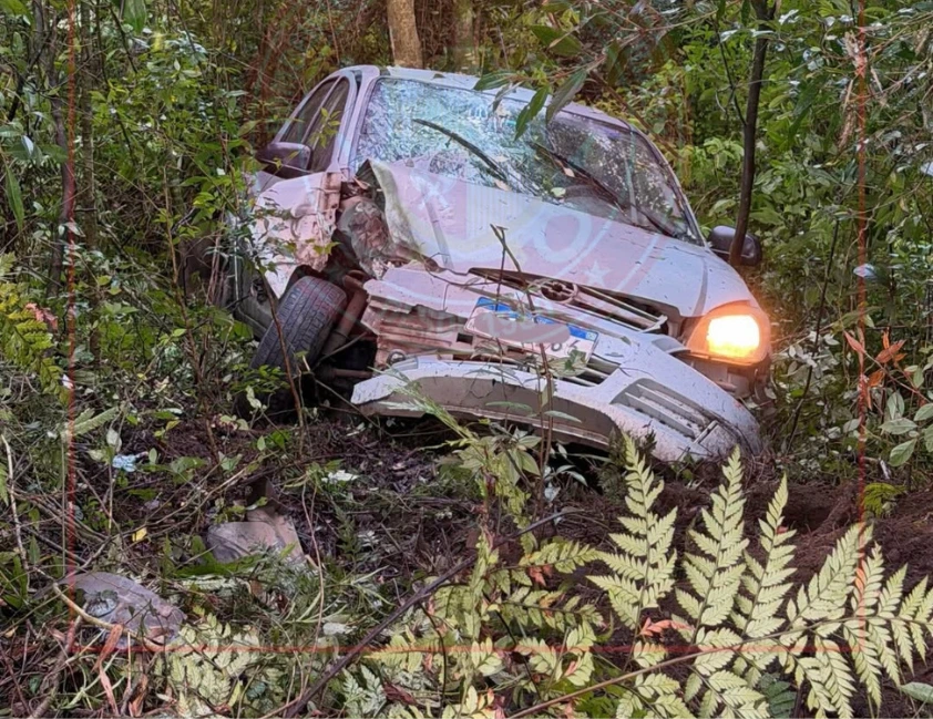 Acidente na BR-470 deixa quatro feridos em saída de pista em Garibaldi
