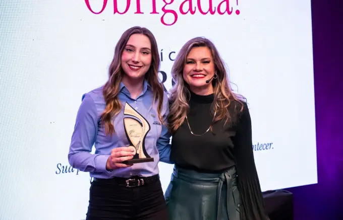 2ª vice-presidente da Cooperativa Aurora é homenageada na Expointer