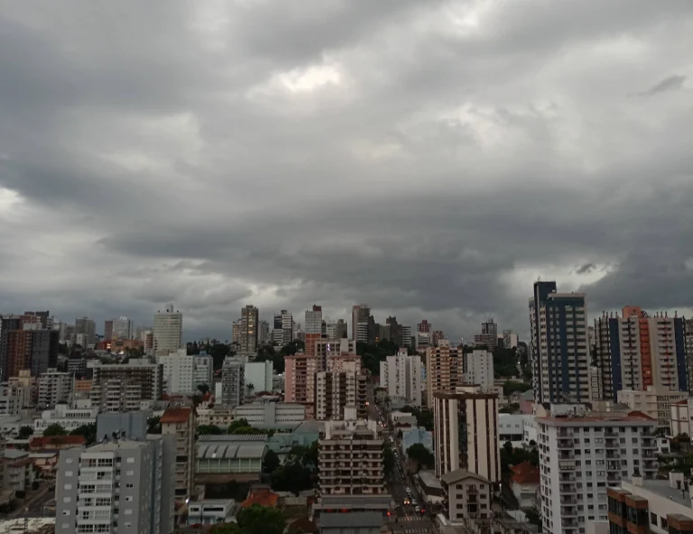 Pode nevar no RS? Massa de ar frio pode levar termômetros a -5°C