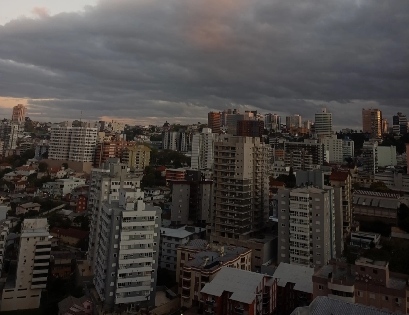 Alerta de chuvas volumosas: RS pode ter até 300 mm de chuva e risco de enchentes