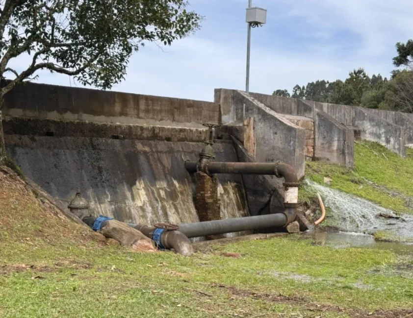 Defesa Civil orienta evacuação por risco de rompimento de barragem